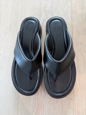 Charles & Keith Black Padded Thong Sandals with Chunky Sole